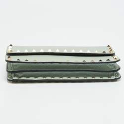 مملوكة مسبقًا Valentino Rockstud Light Green Leather Wallet On Chain