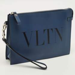 مملوكة مسبقًا Valentino VLTN Navy Blue Leather Wristlet Zip Pouch