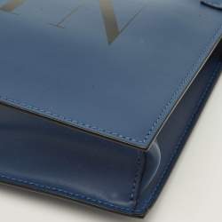 مملوكة مسبقًا Valentino VLTN Navy Blue Leather Wristlet Zip Pouch