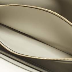 Pre Owned Valentino Stud Sign Ivory Leather Flap Shoulder Bag