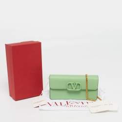 Pre Owned Valentino VLogo Green Leather Wallet On Chain