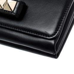 Pre Owned حقيبة كتف فالنتينو فافافوم متوسطة جلد سوداء