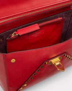 Pre Owned Valentino Rouge Pur Smooth Leather Rockstud Hype Shoulder Bag