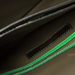 Pre Owned حقيبة كلتش فالنتينو جلد متعدد الألوان بنمط مموه روكستاد بحمالة معصم