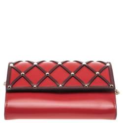 Pre Owned حقيبة كلتش فالنتينو دبليو أوه سي جلد عنابي/أحمر نمط خلية النحل