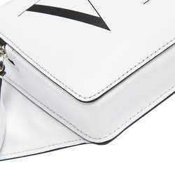 Pre Owned Valentino White Leather VLTN Belt Bag