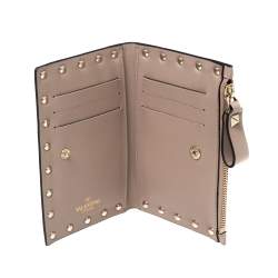 Pre Owned حافظة بطاقات ومحفظة عملات معدنية فالنتينو مرصع روكستد جلد روز كواترز