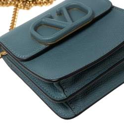Pre Owned Valentino Blue Grained Leather VLogo Compact Wallet On Chain