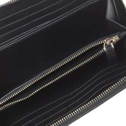 Pre Owned Valentino Black Leather Rockstud Zip Around Wallet
