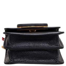 Pre Owned حقي بة كتف فالنتينو ڨيسلينغ جلد أسود صغيرة