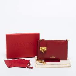 Pre Owned Valentino Red Saffiano Leather Rockstud Twist Lock Zip Wallet 