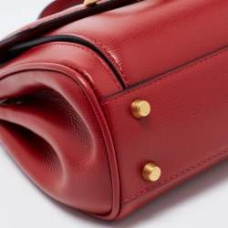 مملوكة مسبقًا Valentino Red Leather Small Rockstud Alcove Tote