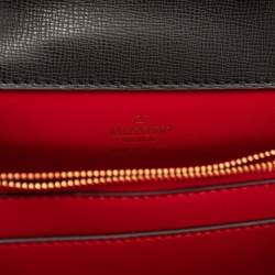 مملوكة مسبقًا Valentino Black Leather Alcove Top Handle Bag