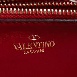 Pre Owned Valentino Black Leathrer Rockstud Zip Around Wallet