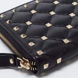 Pre Owned Valentino Black Leathrer Rockstud Zip Around Wallet