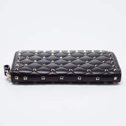 Pre Owned Valentino Black Leathrer Rockstud Zip Around Wallet