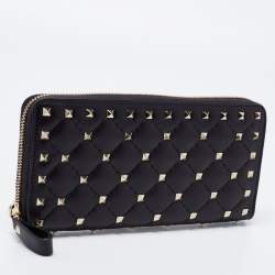 Pre Owned Valentino Black Leathrer Rockstud Zip Around Wallet