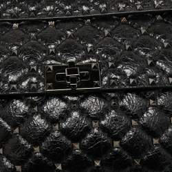 Pre Owned Valentino Black Quilted Crinkled Leather Medium Rockstud Spike Shoulder Bag