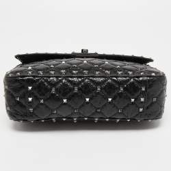 Pre Owned Valentino Black Quilted Crinkled Leather Medium Rockstud Spike Shoulder Bag