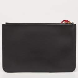 مملوكة مسبقًا Valentino Black Leather Small Rockstud Lock Flat Pouch 