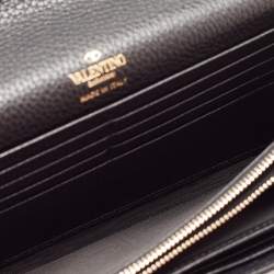 Pre Owned Valentino Black Leather Rockstud Envelope Wallet on Chain