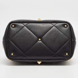 Pre Owned Valentino Black Quilted Leather Medium Roman Stud Top Handle Bag
