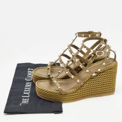 Pre Owned Valentino Green Leather Rockstud Wedge Sandals Size 39