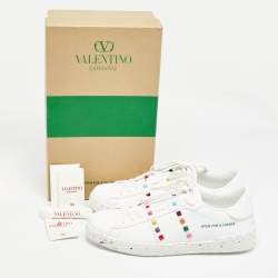 Pre Owned Valentino White Leather Rockstud Low Top Sneakers Size 44