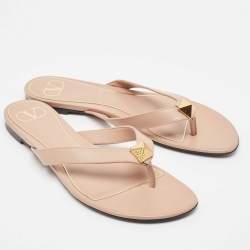 Pre Owned Valentino Dusty Pink Leather Roman Stud Thong Flats Size 39