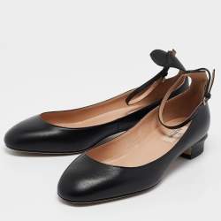 Pre Owned Valentino Black Leather Tango Block Heel Pumps Size 38