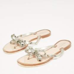 Pre Owned Valentino Silver Glitter Jelly Rockstud Bow Thong Flats Size 38