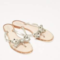 Pre Owned Valentino Silver Glitter Jelly Rockstud Bow Thong Flats Size 38