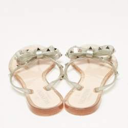 Pre Owned Valentino Silver Glitter Jelly Rockstud Bow Thong Flats Size 38