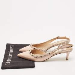 Pre Owned Valentino Beige Patent and Leather Rockstud Slingback Pumps Size 38