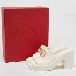 Pre Owned Valentino Off White Rubber VLogo Paltform Slide Sandals Size 38