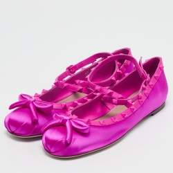 مملوكة مسبقًا Valentino Pink Satin and Leather Rockstud Ankle Strap Ballet Flats Size 39.5