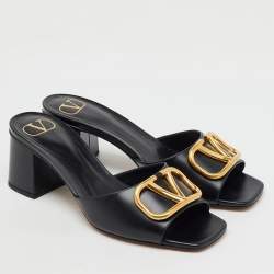 Pre Owned Valentino Black Leather VLogo Mule Sandals Size 37