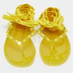 Pre Owned Valentino Yellow Fabric and Rubber Rockstud Thong Ankle Wrap Flats Size 39