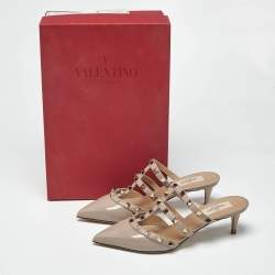 Pre Owned Valentino Beige Leather and Patent Leather Rockstud Mules Size 35.5