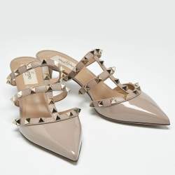 Pre Owned Valentino Beige Leather and Patent Leather Rockstud Mules Size 35.5