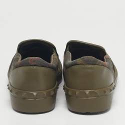 مملوكة مسبقًا Valentino Green Canvas and Leather Slip On Sneakers Size 40