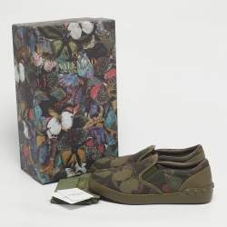 مملوكة مسبقًا Valentino Green Canvas and Leather Slip On Sneakers Size 40