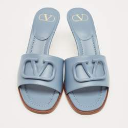 Pre Owned Valentino Blue Leather VLogo Slide Sandals Size 39.5