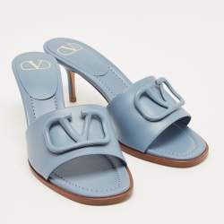 Pre Owned Valentino Blue Leather VLogo Slide Sandals Size 39.5