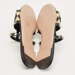 Pre Owned Valentino Black/Beige Leather and Raffia Rockstud Flat Slides Size 40