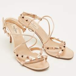 Pre Owned صندل فالنتينو مرصع بروكستد و بسير حرف "تي" جلد برونزي ميتاليك مقاس 38.5