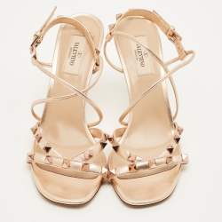 Pre Owned صندل فالنتينو مرصع بروكستد و بسير حرف "تي" جلد برونزي ميتاليك مقاس 38.5