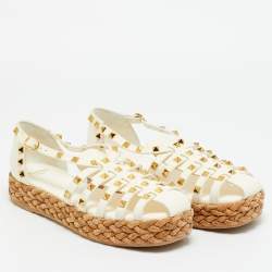 مملوكة مسبقًا Valentino Rockstud Size 38 Cream Leather Cork Flat Sandals