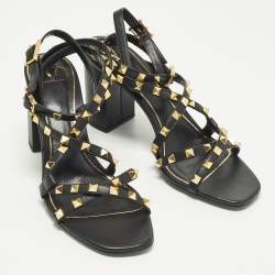 مملوكة مسبقًا Valentino Rockstud Size 39.5 Black Leather Ankle Strap Sandals