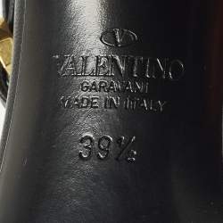 مملوكة مسبقًا Valentino Rockstud Size 39.5 Black Leather Ankle Strap Sandals